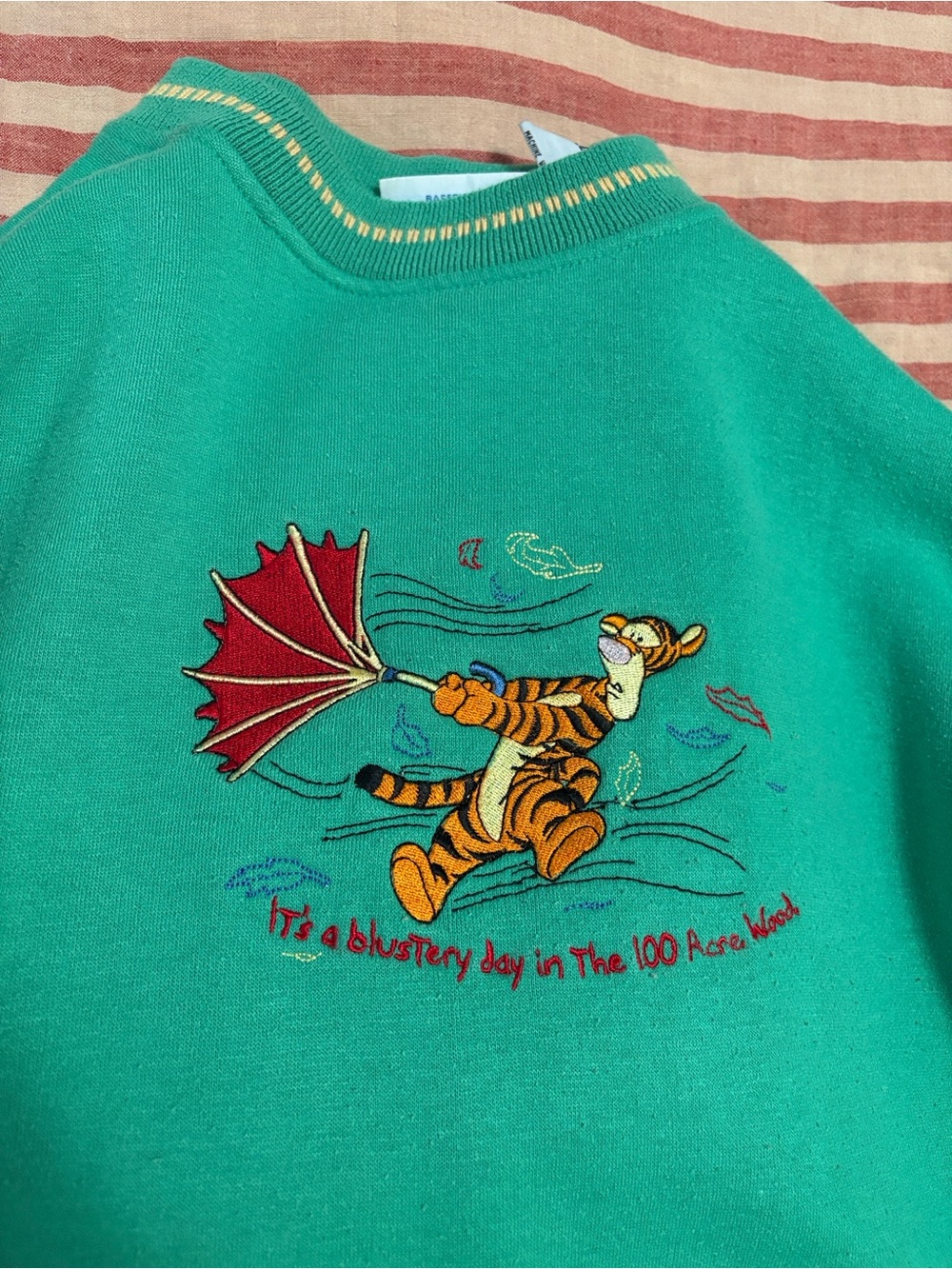 Vintage Tigger sweatshirt crewneck - Picture 9 of 9